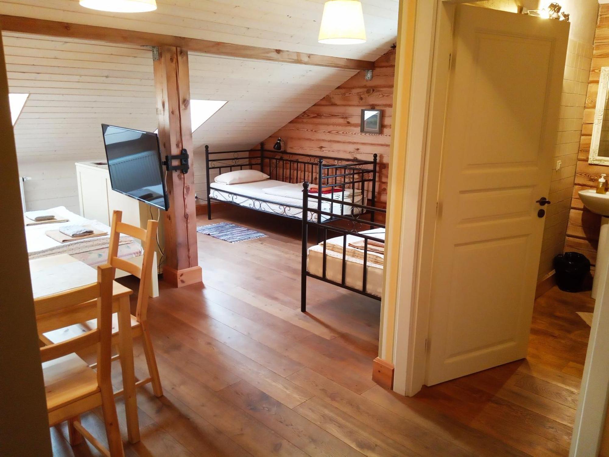 Senosios Geguzines Ukis Guest House Room photo