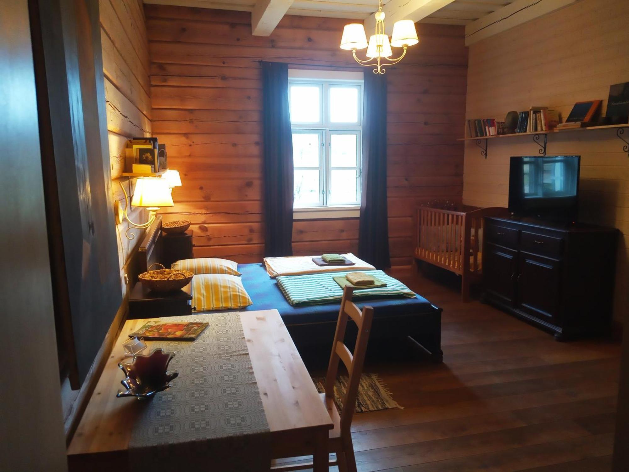 Senosios Geguzines Ukis Guest House Room photo
